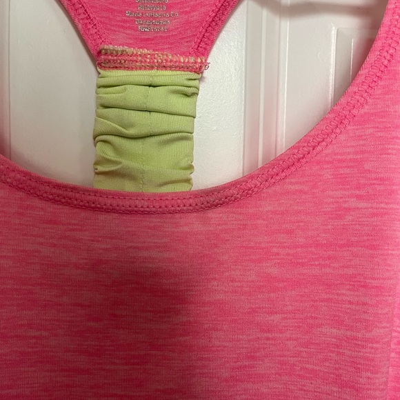 Workout tank - Picture 5 of 6